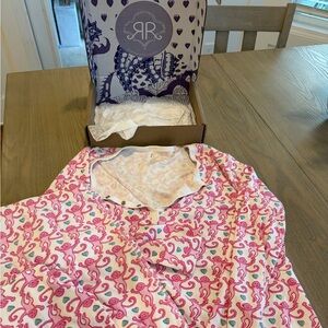 EUC Women’s Roller Rabbit long sleeve pjs (size sm)